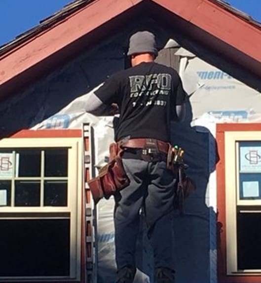 worker with back turned